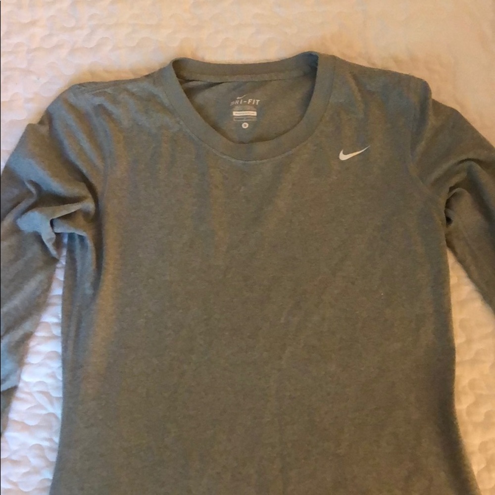Long sleeve gray Nike running shirt